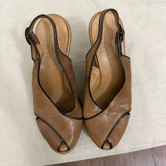 FIORENTINI + Baker Peep-Toe Wedge Slingback Sandals in Tan Leather - Picture 2 of 12